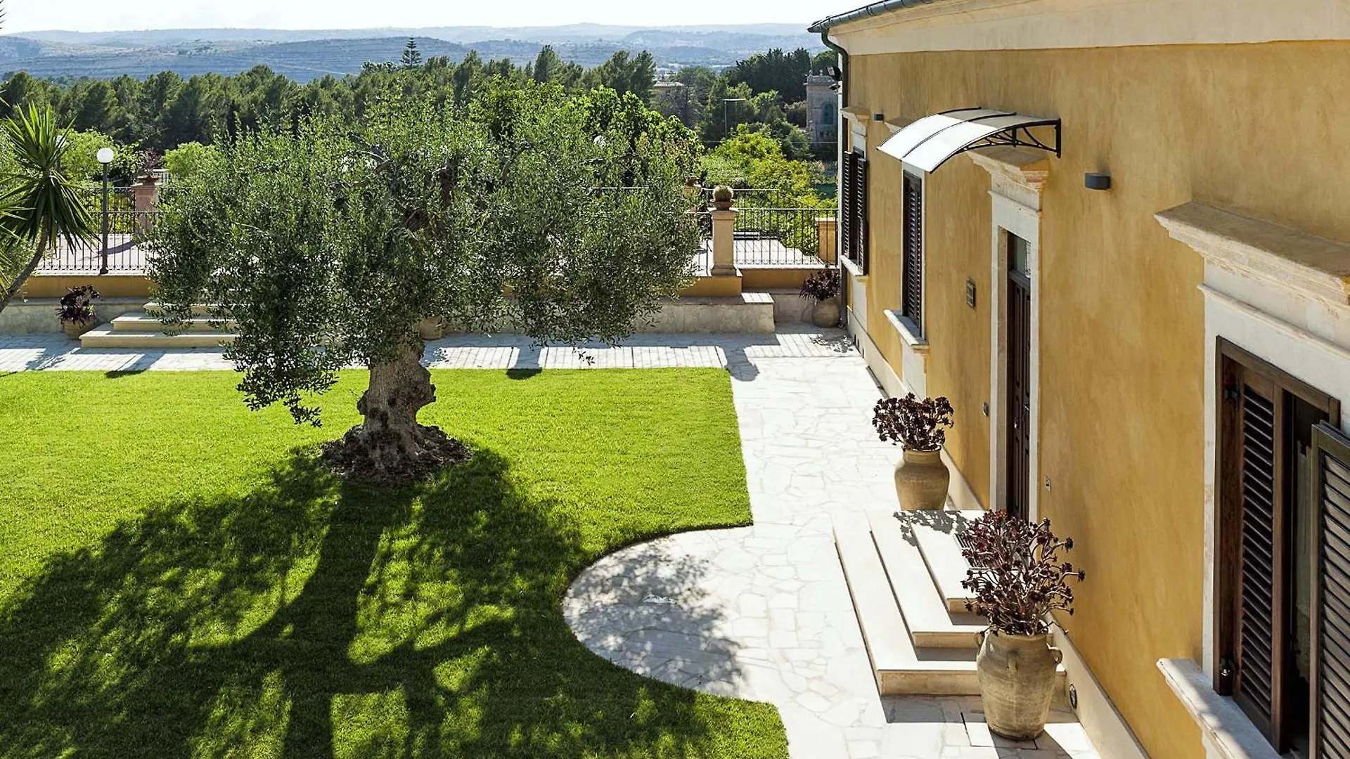 Villa Carolina San Corrado di Fuori